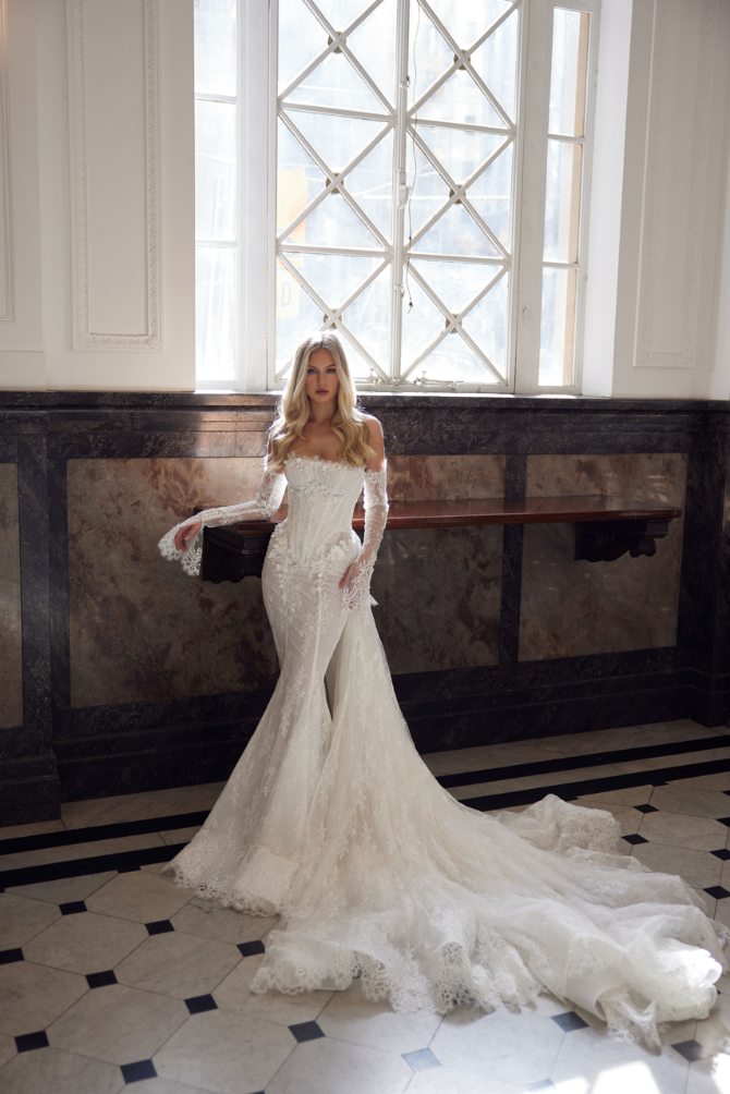 Pallas Couture Privee Style #Beatrice #1 thumbnail