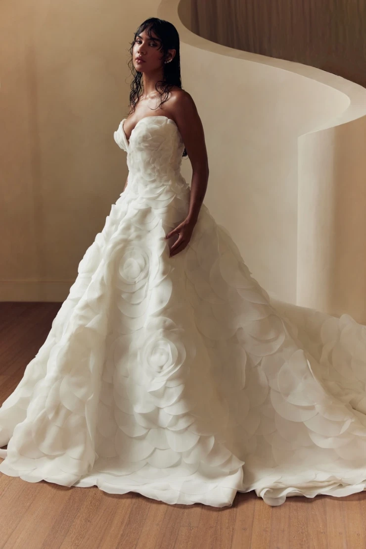 Leah Da Gloria Style #Dove Default Image