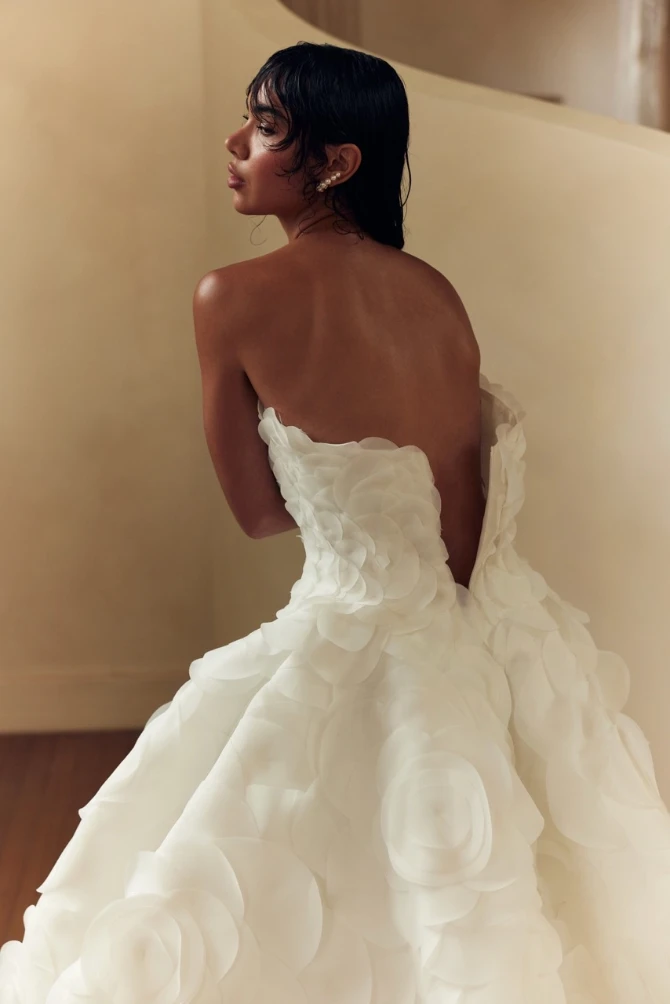 Leah Da Gloria Style #Dove #8 thumbnail