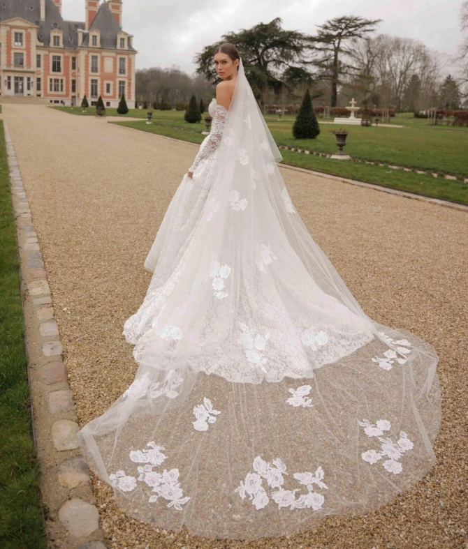 Lee Petra Grebenau Style #Lucia #1 thumbnail